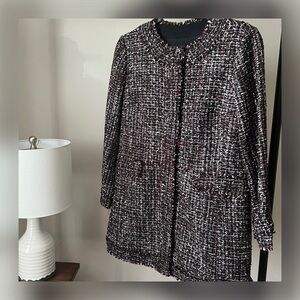 ANN TAYLOR Tweed Long Blazer in black and burgundy